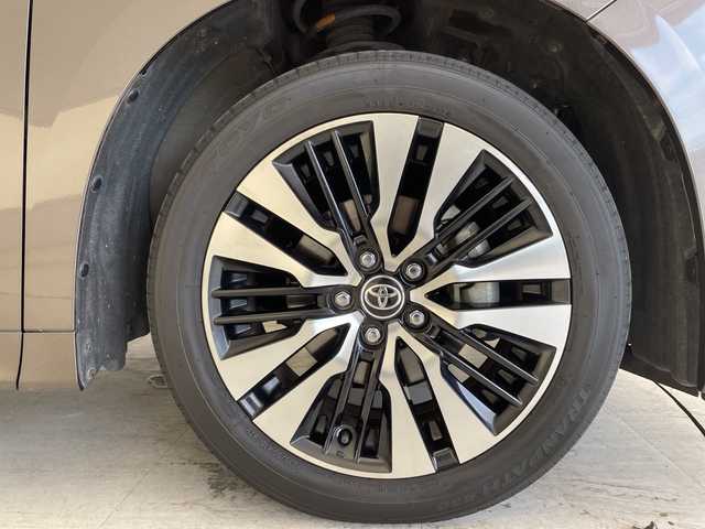 トヨタ アルファード S Cパッケージ 愛知県 2022(令4)年 4万km グラファイトM 衝突被害軽減システム/純正9インチディスプレイオーディオナビ（あり）/フリップダウンモニター/三眼LEDヘッドライト/両側パワースライドドア/レーダークルーズコントロール/シートヒーター/エアシート/フルセグTV/CD DVD/Bluetooth/バックカメラ/電動リアゲート/パワーシート/コーナーセンサー/純正アルミホイール/ETC2.0/ブラインドスポットモニター/ステアリングヒーター/インテリジェントミラー/リアオートエアコン/レーンキープアシスト/オートマチックハイビーム/ドライブレコーダー/ステアリングスイッチ/スマートキー/プッシュスタート