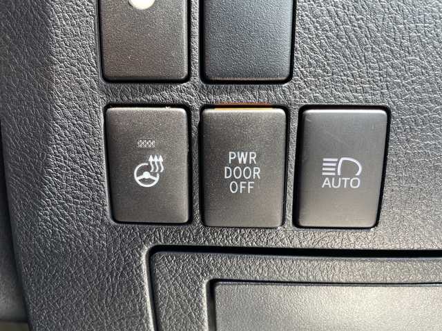 トヨタ アルファード S Cパッケージ 愛知県 2022(令4)年 4万km グラファイトM 衝突被害軽減システム/純正9インチディスプレイオーディオナビ（あり）/フリップダウンモニター/三眼LEDヘッドライト/両側パワースライドドア/レーダークルーズコントロール/シートヒーター/エアシート/フルセグTV/CD DVD/Bluetooth/バックカメラ/電動リアゲート/パワーシート/コーナーセンサー/純正アルミホイール/ETC2.0/ブラインドスポットモニター/ステアリングヒーター/インテリジェントミラー/リアオートエアコン/レーンキープアシスト/オートマチックハイビーム/ドライブレコーダー/ステアリングスイッチ/スマートキー/プッシュスタート