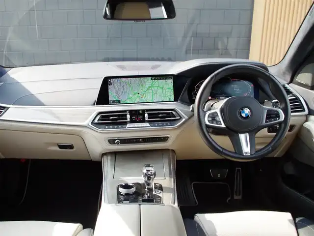 ＢＭＷ Ｘ７ xDrive35d Mスポーツ 埼玉県 2020(令2)年 4.2万km 黒 1オーナー/ホワイト/ブラックレザーシート/アダプティブクルーズコントロール/インテリジェントセーフティ/スカイラウンジ・パノラマガラスサンルーフ/ヘッドアップディスプレイ/harman/kardon/CarPlay/パークディスタンスコントロール/コンフォートアクセス/ブラインドスポットモニター/全周囲カメラ/純正ナビ/リアドラレコ/ETC/フルセグTV/置くだけ充電/シートポジションメモリー機能/シートヒーター/ベンチレーション/後席モニター