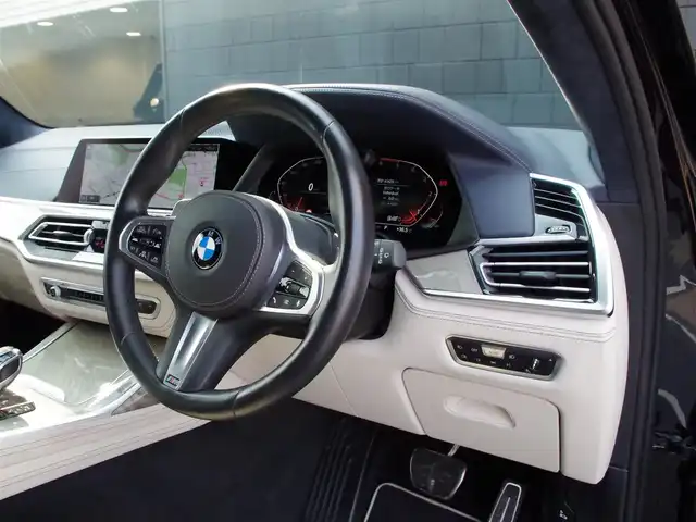 ＢＭＷ Ｘ７ xDrive35d Mスポーツ 埼玉県 2020(令2)年 4.2万km 黒 1オーナー/ホワイト/ブラックレザーシート/アダプティブクルーズコントロール/インテリジェントセーフティ/スカイラウンジ・パノラマガラスサンルーフ/ヘッドアップディスプレイ/harman/kardon/CarPlay/パークディスタンスコントロール/コンフォートアクセス/ブラインドスポットモニター/全周囲カメラ/純正ナビ/リアドラレコ/ETC/フルセグTV/置くだけ充電/シートポジションメモリー機能/シートヒーター/ベンチレーション/後席モニター