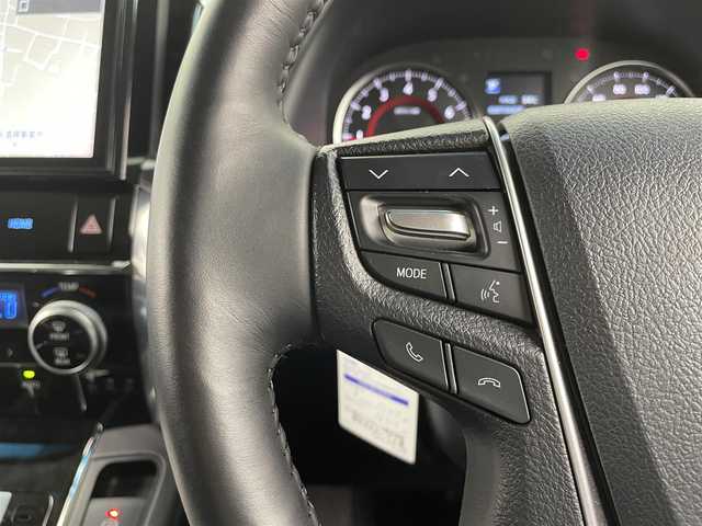 トヨタ アルファード S Cパッケージ 大分県 2018(平30)年 0.9万km ホワイトパールクリスタルシャイン 純正ナビ/フルセグ/DVD/Bluetooth/バックカメラ/純正フリップダウンモニター/純正デジタルインナミラー/両側パワスラ/ビルトインETC/三眼LEDライト/プリクラッシュ/前後コーナーセンサー/前席シートヒーター/前席ベンチレーション/前席パワーシート/純正フロアマット/スマートキーX2/保証書/取扱説明書
