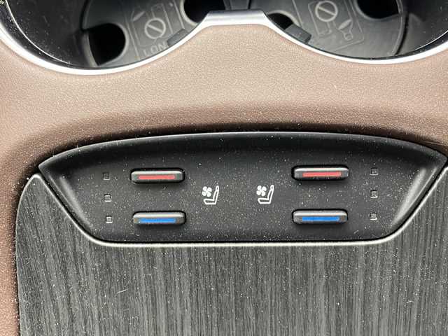 トヨタ ハリアー ハイブリッド Z レザーパッケージ 茨城県 2024(令6)年 1.1万km ブラック 純正ナビ　フルセグＴＶ　全周囲カメラ　追従クルコン　ＬＥＤライト　オートライト　オートマチックハイビーム　パワーシート　シートエアコン　ステアリングヒーター　電動リアゲート　置くだけ充電　ＢＳＭ