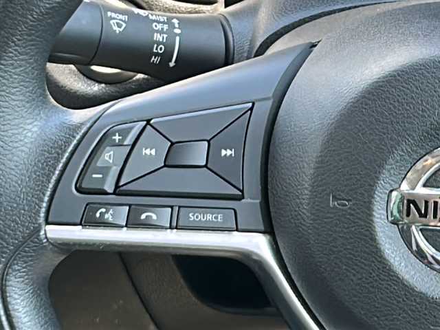 日産 ノート e－パワー X Vセレクション 茨城県 2020(令2)年 7.3万km ダークメタルグレー 7インチ純正SDナビ(Bluetooth/アラウンドビューモニター/フルセグTV)/横滑り防止装置/衝突被害軽減システム/レーンキープアシスト/LEDオートライト/15インチ純正アルミホイール/オートエアコン/USB入力端子/ドライブレコーダー/純正フロアマット/スマートキー/ETC
