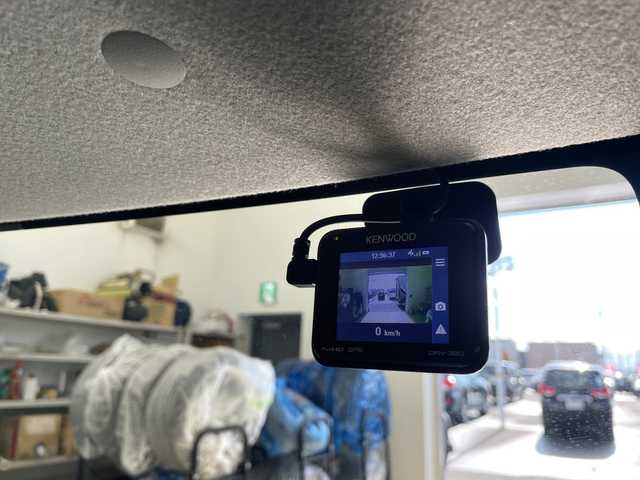 スズキ スペーシア HYBRID X 道央・札幌 2018(平30)年 6万km オフブルーメタリック/ホワイト2トーン ・4WD/・デュアルカメラブレーキサポート/・衝突被害軽減ブレーキ/・社外ナビ（CN-05WD）/・BT/CD/DVD/SD/フルセグTV/・両側パワースライドドア/・前席シートヒーター/・社外エンジンスターター/・車線逸脱防止機能/・ルーフレール/・社外ドライブレコーダー前方/・プッシュスタート/・スマートキー×2/・ETC