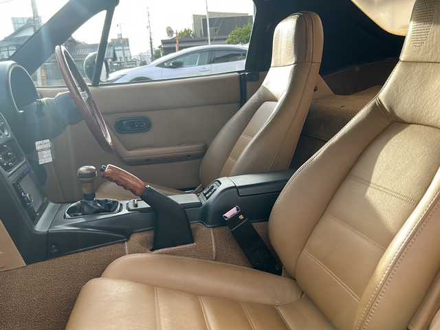 ユーノス ロードスター Vスペシャル 岐阜県 1990(平2)年 6.4万km Ｄグリーン ワンオーナー/社外ナビ/FM/AM/Bluetooth/AUX/DiscAudio/USBAudio/iPodAudio/レザーシート/ウッドステアリング/ETC/純正マット/スペアタイヤ純正４本
