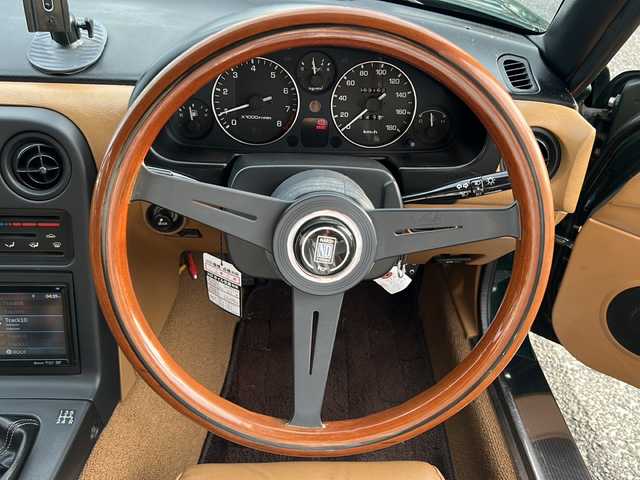 ユーノス ロードスター Vスペシャル 岐阜県 1990(平2)年 6.4万km Ｄグリーン ワンオーナー/社外ナビ/FM/AM/Bluetooth/AUX/DiscAudio/USBAudio/iPodAudio/レザーシート/ウッドステアリング/ETC/純正マット/スペアタイヤ純正４本