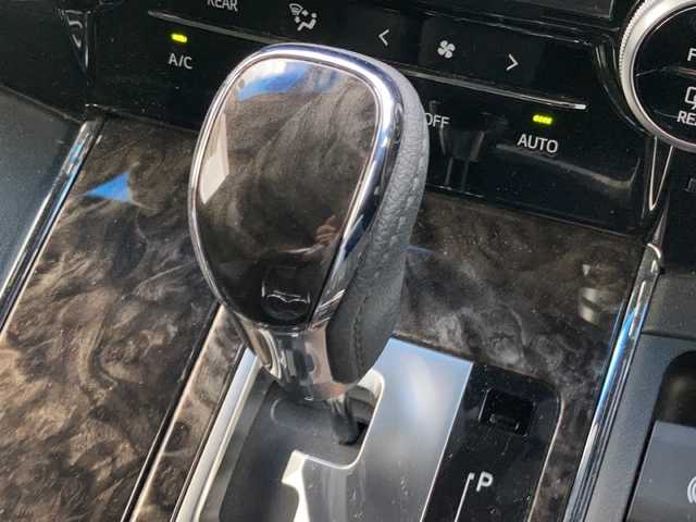 トヨタ アルファード S タイプゴールドⅡ 東京都 2021(令3)年 2.8万km ホワイトパールクリスタルシャイン ワンオーナー/純正ナビ/CD/DVD/BT/フルセグテレビ/バックカメラ/フリップダウンモニター/ウィンカーミラー/2列目オットマン/ウィンカーミラー/クルーズコントロール/ドアバイザー/プッシュスタート/両側パワースライドドア/パワーバックドア/ETC2.0/LEDヘッドライト/オートホールドブレーキ/ハーフレザーシート/前後ドラレコ/プリクラッシュセーフティ