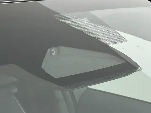 トヨタ プリウス Z 道央・札幌 2023(令5)年 0.3万km アティチュードブラックマイカ ・４WD/・寒冷地仕様/・純正コネクティッドナビ/　USB/フルセグ/BT/Miracast/・ビルトインETC2.0/・デジタルインナーミラー/・パノラミックビューモニター/・パワーバックドア/・トヨタセーフティセンス/・レーンキープアシスト/・プリクラッシュセーフティ/・オートブレーキホールド/・レーンディパーチャーアラート/・ブラインドスポットモニター/・プロアクティブドライビングアシスト/・リアクロストラフィックアラート/・パーキングサポートブレーキ/・ロードサインアシスト/・レーダークルーズコントロール/・横滑り防止装置/・前席シートヒーター・シートベンチレーション/・運転席パワーシート（メモリ付）/・前後コーナーセンサー/・100V1500W充電/・ステアリングヒーター/・LEDヘッドライト/・アダプティブハイビーム/・オートライト/・フロントフォグライト/・スマートキー/・プッシュスタート/・保証書付き/・純正AW19インチ