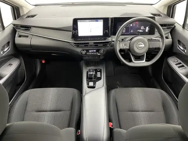 日産 ノート X 岡山県 2023(令5)年 1.7万km ピュアホワイトパール 純正9インチナビ/・FM/AM/Bluetooth/フルセグ/CarPlay/HDMI/インテリジェントアラウンドビューモニター/インテリジェントルームミラー/ワイヤレス充電/三眼LEDヘッドライト/ETC2.0/ドライブレコーダー/インテリジェントエマージェンシーブレーキ/踏み間違い防止/車線逸脱警報/防止支援システム/BSM/コーナーセンサー/オートブレーキホールド/USB入力端子/純正フロアマット