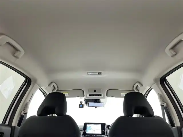 日産 ノート X 岡山県 2023(令5)年 1.7万km ピュアホワイトパール 純正9インチナビ/・FM/AM/Bluetooth/フルセグ/CarPlay/HDMI/インテリジェントアラウンドビューモニター/インテリジェントルームミラー/ワイヤレス充電/三眼LEDヘッドライト/ETC2.0/ドライブレコーダー/インテリジェントエマージェンシーブレーキ/踏み間違い防止/車線逸脱警報/防止支援システム/BSM/コーナーセンサー/オートブレーキホールド/USB入力端子/純正フロアマット