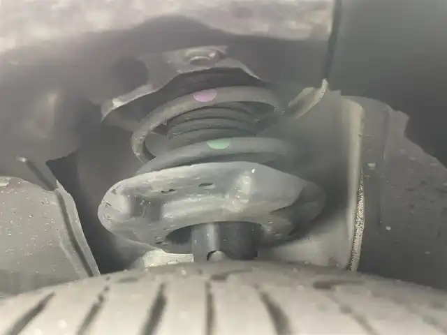 日産 ノート X 岡山県 2023(令5)年 1.7万km ピュアホワイトパール 純正9インチナビ/・FM/AM/Bluetooth/フルセグ/CarPlay/HDMI/インテリジェントアラウンドビューモニター/インテリジェントルームミラー/ワイヤレス充電/三眼LEDヘッドライト/ETC2.0/ドライブレコーダー/インテリジェントエマージェンシーブレーキ/踏み間違い防止/車線逸脱警報/防止支援システム/BSM/コーナーセンサー/オートブレーキホールド/USB入力端子/純正フロアマット