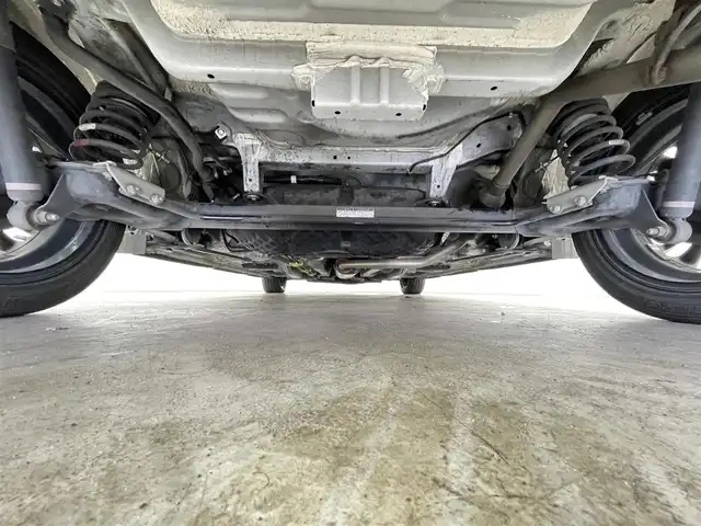 トヨタ ルーミー カスタムG－T 千葉県 2021(令3)年 4.8万km パールホワイトⅢ 禁煙車/純正9インチメモリナビ/　CD/DVD/BT/フルセグＴＶ/アラウンドビューモニター/スマートアシスト/　・衝突回避・軽減ブレーキ機能 /　・オートハイビーム/　・誤発進抑制機能/　・車線逸脱警報＆逸脱抑制制御/　・先行車発進お知らせ機能/　・進入禁止標識認識機能/両側パワースライドドア/レーダークルーズコントロール/コーナーセンサー/前席シートヒーター/ETC/電子パーキング/オートホールド/ステアリングスイッチ/革巻きステアリング/電動格納ミラー/純正15インチアルミホイール/LEDヘッドライト/フォグライト