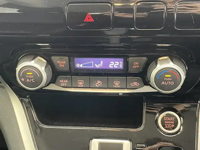 日産 セレナ ハイウェイスター プロパイロットED 愛知県 2016(平28)年 10.7万km カシミヤグレージュ 純正ナビ　後席モニター　プロパイロット　禁煙車　電動パーキング　オートホールド　バックカメラ　快適パック　ハンズフリー両側パワスラ　ＬＥＤオートライト　前後ドラレコ　ＥＴＣ　フォグランプ　ＵＳＢポート