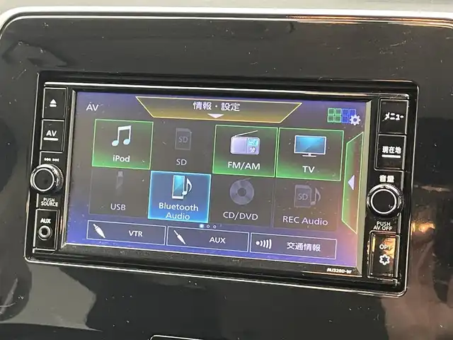 日産 セレナ ハイウェイスター プロパイロットED 愛知県 2016(平28)年 10.7万km カシミヤグレージュ 純正ナビ　後席モニター　プロパイロット　禁煙車　電動パーキング　オートホールド　バックカメラ　快適パック　ハンズフリー両側パワスラ　ＬＥＤオートライト　前後ドラレコ　ＥＴＣ　フォグランプ　ＵＳＢポート