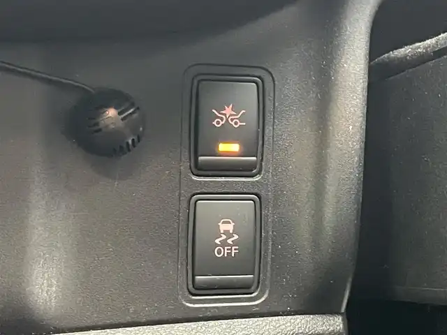 日産 セレナ ハイウェイスター プロパイロットED 愛知県 2016(平28)年 10.7万km カシミヤグレージュ 純正ナビ　後席モニター　プロパイロット　禁煙車　電動パーキング　オートホールド　バックカメラ　快適パック　ハンズフリー両側パワスラ　ＬＥＤオートライト　前後ドラレコ　ＥＴＣ　フォグランプ　ＵＳＢポート