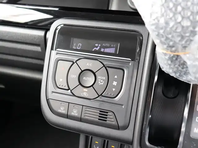 スズキ スペーシア カスタム HYBRID XS ターボ 神奈川県 2025(令7)年 0.1千km パールⅡ ワンオーナー/セーフティサポート（予防安全技術）/純正メモリナビ/：BluetoothAudhio/：フルセグテレビ/全方位モニターバックカメラ/シートヒーター/ステアリングヒーター/ステアリングスイッチ/両側パワースライド/アイドリングストップ/クルーズコントロール/コーナーセンサー（前後）/プッシュスタート/保証書