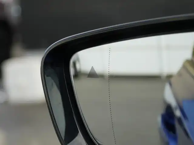 ＢＭＷ ３２０ｉ Mスポーツ 静岡県 2019(令1)年 4.7万km 青Ｍ インテリジェントセーフティ/衝突軽減ブレーキ ACC/車線逸脱警告 BSM/Hilineパッケージ/ブラックレザーシートシートヒーター/前席パワーシート運転席メモリー機能/コンフォートパッケージ　コンフォートアクセス/パワートランクリッド/IdriveナビBluetooth/バックカメラ/社外インターフェース　フルセグTV/デジタルインナーミラー前後ドラレコ/OP19インチアルミホイール/リヤガラスフィルム施工/GPSレーダー/ワイヤレス充電