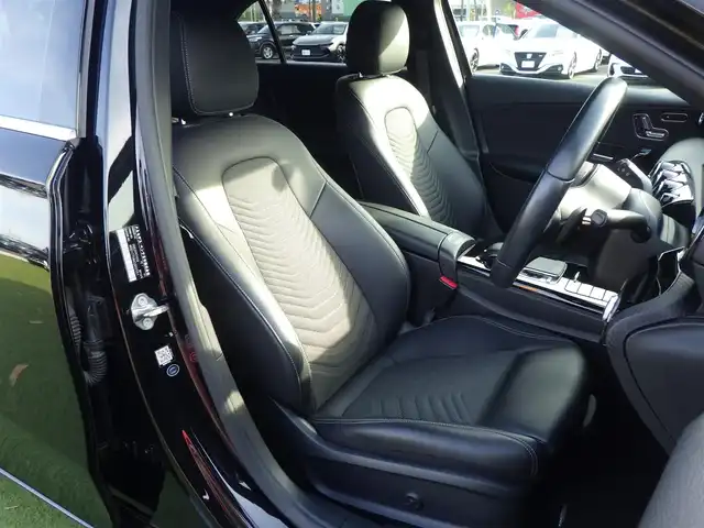 メルセデス・ベンツ Ａ１８０ スタイル 千葉県 2018(平30)年 5.3万km コスモスブラック アクティブブレーキアシスト/アクティブレーンキーピングアシスト/レーンチェンジアシスト/アテンションアシスト/ブラインドスポットアシスト/ディストロニック/ハーフレザーシート/前席パワーシート/シートヒーター/純正HDDナビ/地デジTV/【Bluetooth接続】/革巻きステアリング/ステアリングスイッチ/パドルシフト/ETC（2.0）/LEDヘッドライト/フォグライト/ウインカーミラー/パークトロニック/純正16インチアルミホイル/サイド/カーテンエアバッグ/キーレスゴー