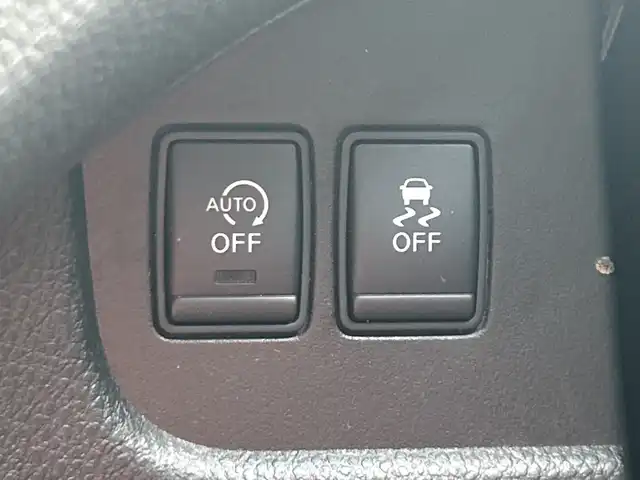 日産 セレナ HWS S HV Vセレ +SeftyⅡ 神奈川県 2016(平28)年 2.8万km インペリアルアンバーP 純正ディーラーオプションSDナビ【MC315D-W】/Bluetooth・CD・DVD・USB・SD・iPod/アラウンドビューモニター/ディスプレイ付き防眩式ルームミラー/両側ワンタッチオートスライドドア/クルーズコントロール/スマートキー/前側ドライブレコーダー/ビルトインETC/社外フロアマット/LEDヘッドランプ/オートライト/純正16インチアルミホイール/アイドリングストップ/ウォークスルー/車線逸脱警報/ふらつき警報/踏み間違い衝突防止アシスト/取扱説明書