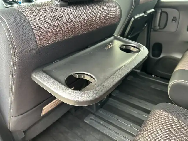 日産 セレナ HWS S HV Vセレ +SeftyⅡ 神奈川県 2016(平28)年 2.8万km インペリアルアンバーP 純正ディーラーオプションSDナビ【MC315D-W】/Bluetooth・CD・DVD・USB・SD・iPod/アラウンドビューモニター/ディスプレイ付き防眩式ルームミラー/両側ワンタッチオートスライドドア/クルーズコントロール/スマートキー/前側ドライブレコーダー/ビルトインETC/社外フロアマット/LEDヘッドランプ/オートライト/純正16インチアルミホイール/アイドリングストップ/ウォークスルー/車線逸脱警報/ふらつき警報/踏み間違い衝突防止アシスト/取扱説明書