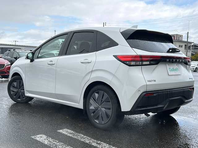日産 ノート X FOUR 秋田県 2023(令5)年 4.1万km ピュアホワイトパール ディスプレイオーディオ/AppleCarPlay/AndroidAuto/バックカメラ/ドライブレコーダー/ETC/スペアキー/前後コーナーセンサー/４WD/取説