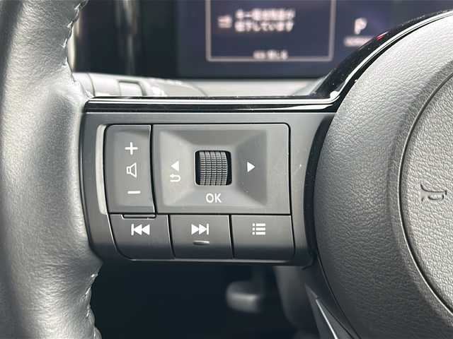 日産 ノート X FOUR 秋田県 2023(令5)年 4.1万km ピュアホワイトパール ディスプレイオーディオ/AppleCarPlay/AndroidAuto/バックカメラ/ドライブレコーダー/ETC/スペアキー/前後コーナーセンサー/４WD/取説