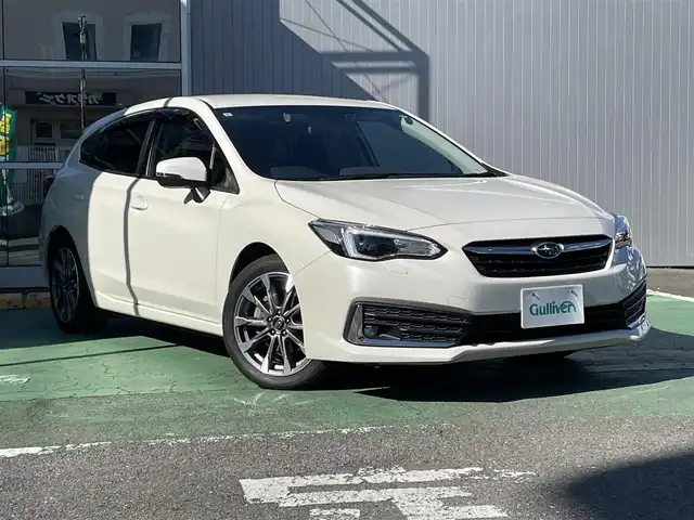 スバル インプレッサ スポーツ 2．0i－Lアイサイト 栃木県 2021(令3)年 2.2万km クリスタルホワイトP 新車時保証書/取扱説明書/スバルアイサイト/　・プリクラッシュブレーキ/　・ツーリングアシスト/　・車線逸脱抑制機能/　・誤発進抑制制御/　・誤後進抑制制御/　・ふらつき警報/　・先行車発進お知らせ/　・定速クルーズコントロール/　・後退時ブレーキアシスト/社外7インチメモリーナビ（AVN-RB7)/　（BT/CD・DVD/SD/ラジオ）/プッシュスタート/フロントパワーシート/ステアリングスイッチ/パドルシフト/クルーズコントロール（追従機能）/ETC/オートライト/純正LEDヘッドライト/純正LEDフォグライト/ヘッドライトレベライザー/ヘッドランプウォッシャー/オートリトラクティブミラー/リバースチルトダウンミラー/リアセンサー/オートワイパー/タイヤサイズ　　205/50/R17