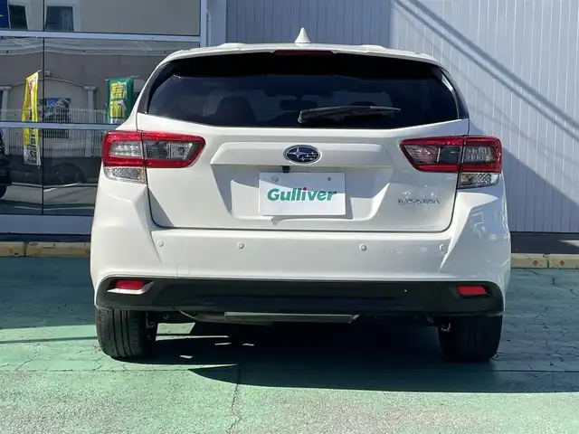スバル インプレッサ スポーツ 2．0i－Lアイサイト 栃木県 2021(令3)年 2.2万km クリスタルホワイトP 新車時保証書/取扱説明書/スバルアイサイト/　・プリクラッシュブレーキ/　・ツーリングアシスト/　・車線逸脱抑制機能/　・誤発進抑制制御/　・誤後進抑制制御/　・ふらつき警報/　・先行車発進お知らせ/　・定速クルーズコントロール/　・後退時ブレーキアシスト/社外7インチメモリーナビ（AVN-RB7)/　（BT/CD・DVD/SD/ラジオ）/プッシュスタート/フロントパワーシート/ステアリングスイッチ/パドルシフト/クルーズコントロール（追従機能）/ETC/オートライト/純正LEDヘッドライト/純正LEDフォグライト/ヘッドライトレベライザー/ヘッドランプウォッシャー/オートリトラクティブミラー/リバースチルトダウンミラー/リアセンサー/オートワイパー/タイヤサイズ　　205/50/R17