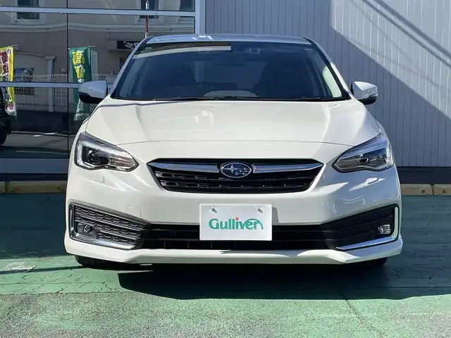 スバル インプレッサ スポーツ 2．0i－Lアイサイト 栃木県 2021(令3)年 2.2万km クリスタルホワイトP 新車時保証書/取扱説明書/スバルアイサイト/　・プリクラッシュブレーキ/　・ツーリングアシスト/　・車線逸脱抑制機能/　・誤発進抑制制御/　・誤後進抑制制御/　・ふらつき警報/　・先行車発進お知らせ/　・定速クルーズコントロール/　・後退時ブレーキアシスト/社外7インチメモリーナビ（AVN-RB7)/　（BT/CD・DVD/SD/ラジオ）/プッシュスタート/フロントパワーシート/ステアリングスイッチ/パドルシフト/クルーズコントロール（追従機能）/ETC/オートライト/純正LEDヘッドライト/純正LEDフォグライト/ヘッドライトレベライザー/ヘッドランプウォッシャー/オートリトラクティブミラー/リバースチルトダウンミラー/リアセンサー/オートワイパー/タイヤサイズ　　205/50/R17