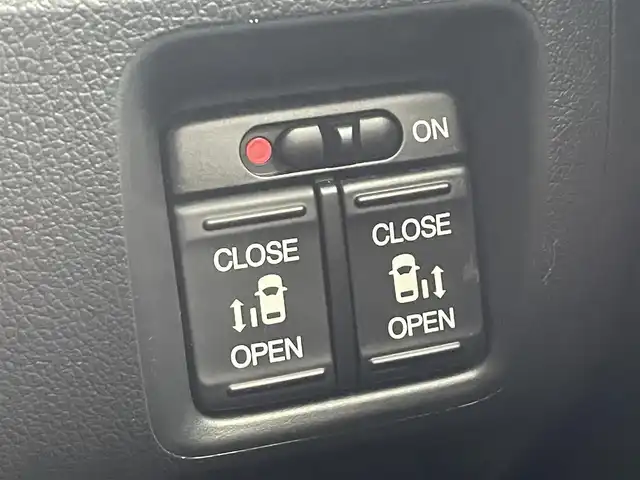 ホンダ Ｎ ＢＯＸ カスタム G ターボSSパッケージ 群馬県 2014(平26)年 4.8万km スマートブラック ターボ/パナソニックナビ/両側パワースライドドア/バックカメラ/ドライブレコーダー/ETC/クルーズコントロール/パドルシフト/ステアリングスイッチ/スマートキー×2