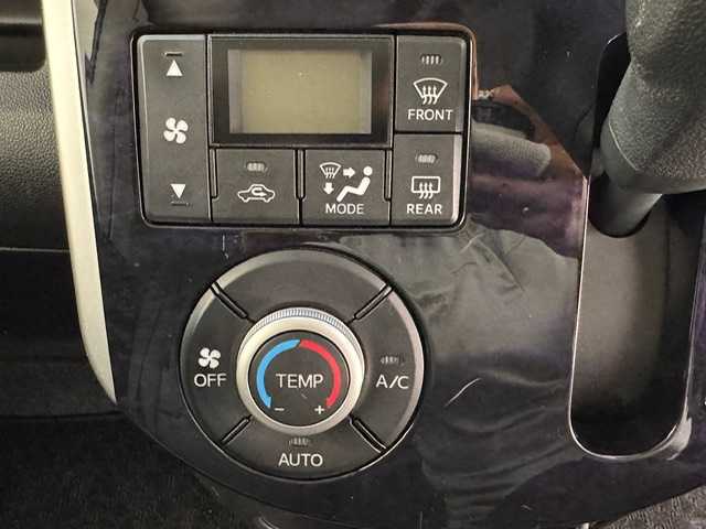 ダイハツ タント カスタムX トップED LTD SAⅢ 兵庫県 2018(平30)年 5.7万km パールホワイトⅢ 両側パワースライドドア/衝突軽減ブレーキ/コーナーセンサー/LEDヘッドライト/オートライト/オートハイビーム/LEDフォグライト/ハーフレザーシート/シートヒーター/アイドリングストップ/純正14インチアルミホイール/スマートキー