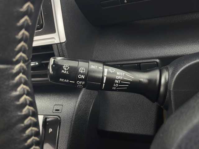 トヨタ シエンタ G クエロ 秋田県 2019(平31)年 11万km ブラックマイカ 4WD/純正SDナビ　/両側パワースライドドア　/フルセグTV/AM/FM/CD/DVD/Bluetooth/バックカメラ　/寒冷地仕様　/衝突被害軽減ブレーキ　/レーンキープアシスト　/横滑り防止装置　/フロントワイパーデアイサー　/前席シートヒーター　/ステアリングヒーター　/ビルトインETC/LEDヘッドライト/オートマチックハイビーム/純正アルミホイール/純正フロアマット/電動格納ミラー/スマートキー