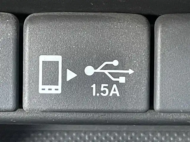 ホンダ フリード ハイブリット G ホンダセンシング 岡山県 2017(平29)年 6万km ルナシルバーM 登録時走行距離：60007km/禁煙車/純正ナビ/　(CD/DVD/フルセグTV/Bluetooth)/バックカメラ/クルーズコントロール(追従走行あり)/衝突被害軽減システム/車線逸脱警報（レーンキープアシスト）/ETC/両側パワースライドドア/ハーフレザーシート/ステアリングヒーター/革巻きステアリング/ステアリングスイッチ/純正LEDヘッドライト/フォグライト/オートライト/プッシュスタート/スマートキー/アイドリングストップ/純正アルミホイール 15インチ/ドアバイザー/電動格納ミラー/純正フロアマット/横滑防止装置/盗難防止装置