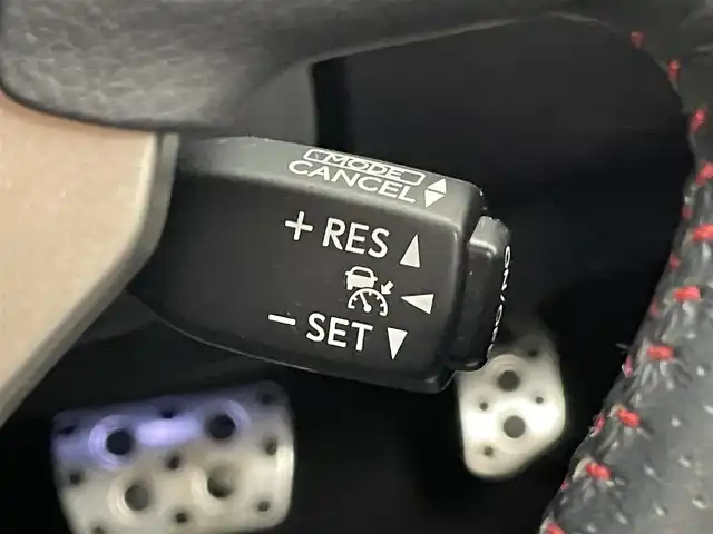 レクサス ＮＸ 300h Fスポーツ 愛知県 2015(平27)年 6.8万km マーキュリーグレーマイカ 純正ナビ　全方位カメラ　ＢＳＭ　禁煙　三眼ＬＥＤ　ＡＣ１００Ｖ　ＥＴＣ　前後ドラレコ　レクサスセーフティ　衝突軽減　追従クルコン　コーナーセンサー　黒革　シートヒーター　ハンドルヒーター　パドルシフト