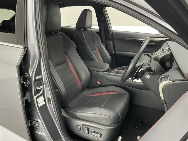 レクサス ＮＸ 300h Fスポーツ 愛知県 2015(平27)年 6.8万km マーキュリーグレーマイカ 純正ナビ　全方位カメラ　ＢＳＭ　禁煙　三眼ＬＥＤ　ＡＣ１００Ｖ　ＥＴＣ　前後ドラレコ　レクサスセーフティ　衝突軽減　追従クルコン　コーナーセンサー　黒革　シートヒーター　ハンドルヒーター　パドルシフト