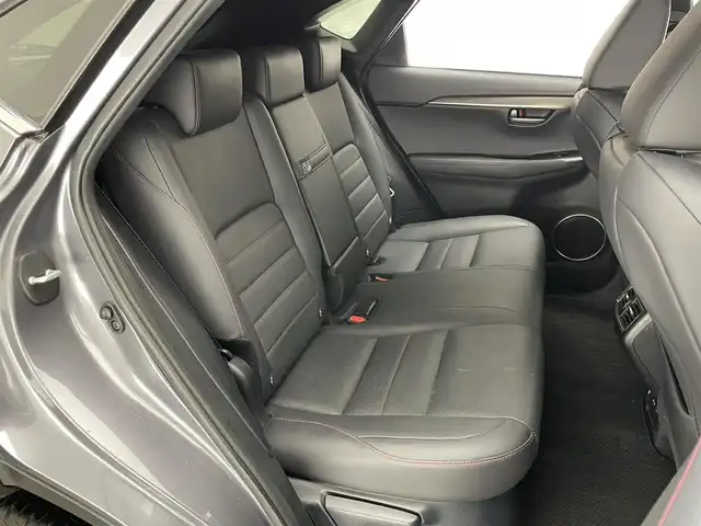 レクサス ＮＸ 300h Fスポーツ 愛知県 2015(平27)年 6.8万km マーキュリーグレーマイカ 純正ナビ　全方位カメラ　ＢＳＭ　禁煙　三眼ＬＥＤ　ＡＣ１００Ｖ　ＥＴＣ　前後ドラレコ　レクサスセーフティ　衝突軽減　追従クルコン　コーナーセンサー　黒革　シートヒーター　ハンドルヒーター　パドルシフト