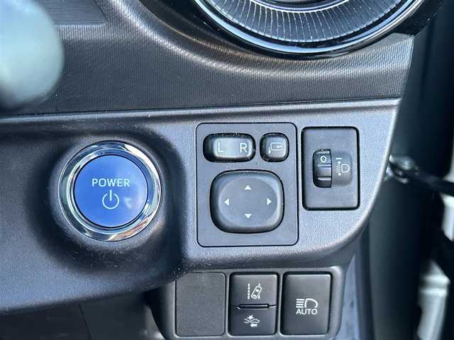 トヨタ アクア クロスオーバー グラム 静岡県 2019(令1)年 4万km アーバンカーキ コーティング施工済/ワンオーナー/ルーフレール/プリクラッシュセーフティ/先行発進お知らせ/車線逸脱警報装置/オートマチックハイビーム/純正ナビ/ビルトインETC/バックカメラ/純正16インチアルミホイール/クリアランスソナー