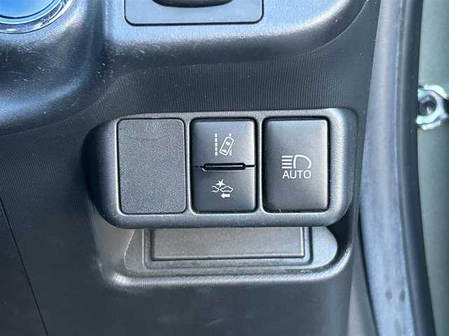 トヨタ アクア クロスオーバー グラム 静岡県 2019(令1)年 4万km アーバンカーキ コーティング施工済/ワンオーナー/ルーフレール/プリクラッシュセーフティ/先行発進お知らせ/車線逸脱警報装置/オートマチックハイビーム/純正ナビ/ビルトインETC/バックカメラ/純正16インチアルミホイール/クリアランスソナー