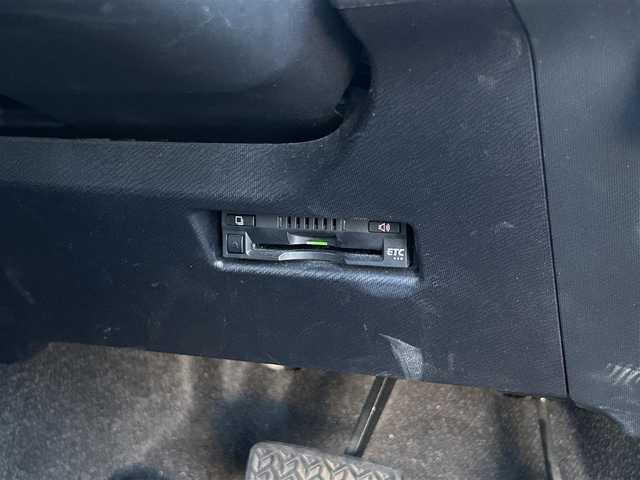 トヨタ アクア クロスオーバー グラム 静岡県 2019(令1)年 4万km アーバンカーキ コーティング施工済/ワンオーナー/ルーフレール/プリクラッシュセーフティ/先行発進お知らせ/車線逸脱警報装置/オートマチックハイビーム/純正ナビ/ビルトインETC/バックカメラ/純正16インチアルミホイール/クリアランスソナー