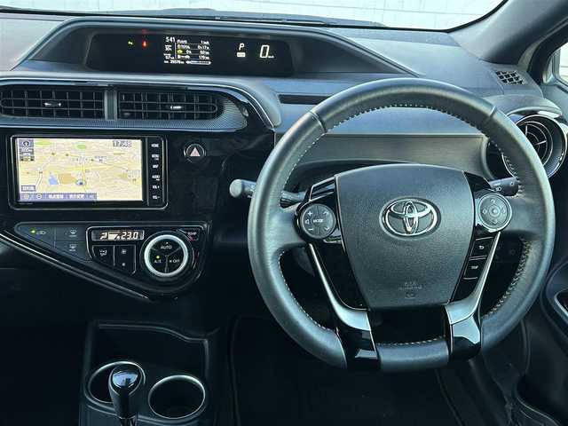 トヨタ アクア クロスオーバー グラム 静岡県 2019(令1)年 4万km アーバンカーキ コーティング施工済/ワンオーナー/ルーフレール/プリクラッシュセーフティ/先行発進お知らせ/車線逸脱警報装置/オートマチックハイビーム/純正ナビ/ビルトインETC/バックカメラ/純正16インチアルミホイール/クリアランスソナー