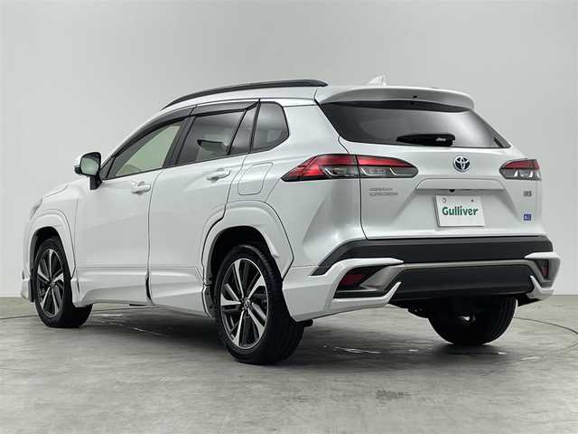 トヨタ カローラ クロス ハイブリッド Z 群馬県 2022(令4)年 1.9万km プラチナホワイトパールマイカ モデリスタ　純正ディスプレイオーディオ　パノラミックビューモニター　パワーバックドア　ＢＳＭ　レーダークルーズコントロール　ＬＥＤライト　ＡＨＢ　シートヒーター　純正１８インチＡＷ　ＥＴＣ２．０　禁煙