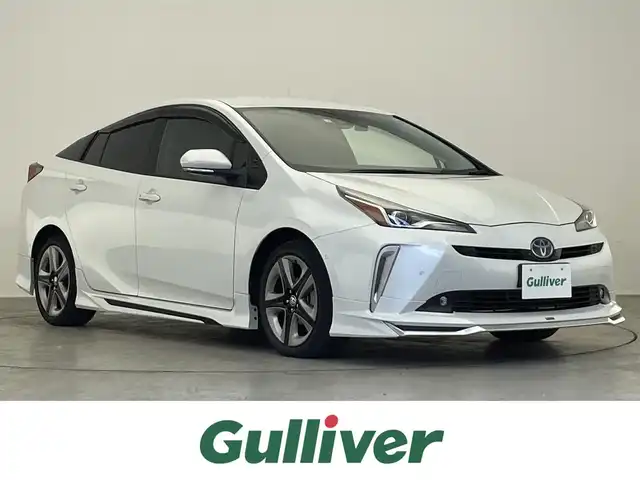 トヨタ プリウス A プレミアム　ツーリングセレ 滋賀県 2022(令4)年 5.3万km プラチナホワイトパールマイカ 純正9インチナビ/[CD/DVD/Bluetooth/HDMI/USB/フルセグ]/全方位カメラ/モデリスタエアロ/レザーシート/シートヒーター（D/N席）/ベンチレーション(D/M席)/衝突軽減ブレーキ/レーンキープアシスト/レーダークルーズコントロール/パーキングアシスト/BSM/ドライブレコーダー/ETC/ワイヤレス充電