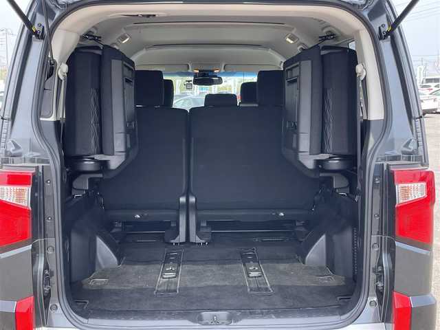 三菱 デリカＤ：５ P 道央・札幌 2023(令5)年 1.1万km グラファイトグレーメタリック/ブラックマイカ ４WD/社外メモリーナビ/CD/DVD/BT/フルセグ/衝突被害軽減ブレーキ/横滑り防止装置/アダプティブクルーズコントロール/レーンキープアシスト/ブラインドスポットモニター/マルチアラウンドモニター/ビルトインETC/ドライブレコーダー/デフロック切替/アイドリングストップ/ECOMODE/両側パワースライドドア/パワーバックドア/D席パワーシート/前席シートヒーター/革巻きステアリング/ステアリングリモコン/パドルシフト/ハンドルヒーター/AC100V/電動パーキング/オートブレーキホールド/オートステップ/プッシュスタート/スマートキー/LEDヘッドライト/オートライト/フォグランプ/電動格納ミラー/ウィンカーミラー/フロアマット/スペアキー/レンタカー登録
