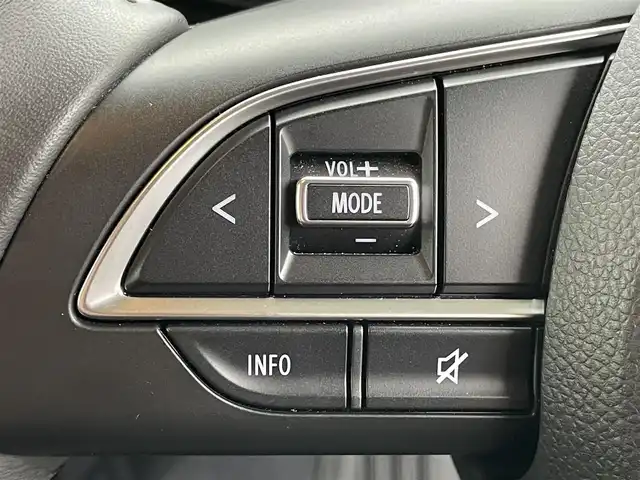 スズキ ジムニー XC 群馬県 2022(令4)年 3.1万km シフォンアイボリーメタリックブラック2トーンルーフ 純正８インチナビ/フルセグＴＶ・Ｂｌｕｅｔｏｏｔｈ・ＣＤ・ＤＶＤ・ＩＰＯＤ・ＳＤ・ＵＳＢ/Ｂカメラ/スマートキー/プッシュスタート/クルーズコントロール/純正ＥＴＣ/前後純正ドラレコ/スペアキー×1/フロアマット（ゴム素材）/Fフォグ/ドアバイザー/ヘッドライトウォッシャー