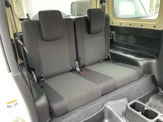 スズキ ジムニー XC 群馬県 2022(令4)年 3.1万km シフォンアイボリーメタリックブラック2トーンルーフ 純正８インチナビ/フルセグＴＶ・Ｂｌｕｅｔｏｏｔｈ・ＣＤ・ＤＶＤ・ＩＰＯＤ・ＳＤ・ＵＳＢ/Ｂカメラ/スマートキー/プッシュスタート/クルーズコントロール/純正ＥＴＣ/前後純正ドラレコ/スペアキー×1/フロアマット（ゴム素材）/Fフォグ/ドアバイザー/ヘッドライトウォッシャー