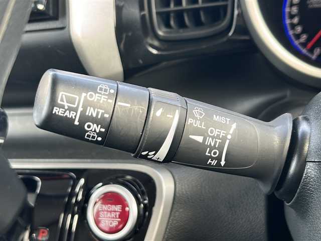 ホンダ Ｎ ＢＯＸ 青森県 2015(平27)年 9.7万km プレミアムホワイトパール 4WD/社外SDナビ/フルセグTV/CD/BT/DVD/iPod/バックカメラ/Aパッケージ/あんしんパッケージ/サイドカーテンエアバッグ/シティブレーキサポート/両側パワースライドドア/チップアップシート/前席シートヒーター/ETC/オートライト/HIDヘッドライト/フォグライト/アイドリングストップ/パワーステアリング/パワーウィンドウ/社外14インチアルミホイール