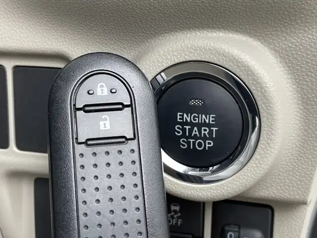 ダイハツ キャスト スタイル G SAⅢ 新潟県 2018(平30)年 2.1万km パールホワイトⅢ エンジンスタートボタン/パワーステアリング/パワーウィンドウ/アイドリングストップ/純正SDナビ　MDV-D305/(ワンセグ/CD/DVD/Bluetooth)/スマートキー/オートエアコン/ベンチシート/純正フロアマット/布シート/純正15インチアルミホイール/スマートアシストIII/・衝突被害軽減システム/・レーンキープアシスト/・オートライト/オートマチックハイビーム/・ダブルSRS＋ABS/LEDライト＆フォグランプ/革巻きステアリング/ステアリングスイッチ/前方ドライブレコーダー（DRY-ST2000）/電動格納ミラー