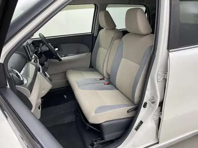 ダイハツ キャスト スタイル G SAⅢ 新潟県 2018(平30)年 2.1万km パールホワイトⅢ エンジンスタートボタン/パワーステアリング/パワーウィンドウ/アイドリングストップ/純正SDナビ　MDV-D305/(ワンセグ/CD/DVD/Bluetooth)/スマートキー/オートエアコン/ベンチシート/純正フロアマット/布シート/純正15インチアルミホイール/スマートアシストIII/・衝突被害軽減システム/・レーンキープアシスト/・オートライト/オートマチックハイビーム/・ダブルSRS＋ABS/LEDライト＆フォグランプ/革巻きステアリング/ステアリングスイッチ/前方ドライブレコーダー（DRY-ST2000）/電動格納ミラー