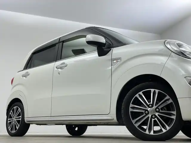 ダイハツ キャスト スタイル G SAⅢ 新潟県 2018(平30)年 2.1万km パールホワイトⅢ エンジンスタートボタン/パワーステアリング/パワーウィンドウ/アイドリングストップ/純正SDナビ　MDV-D305/(ワンセグ/CD/DVD/Bluetooth)/スマートキー/オートエアコン/ベンチシート/純正フロアマット/布シート/純正15インチアルミホイール/スマートアシストIII/・衝突被害軽減システム/・レーンキープアシスト/・オートライト/オートマチックハイビーム/・ダブルSRS＋ABS/LEDライト＆フォグランプ/革巻きステアリング/ステアリングスイッチ/前方ドライブレコーダー（DRY-ST2000）/電動格納ミラー