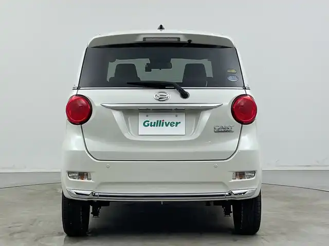 ダイハツ キャスト スタイル G SAⅢ 新潟県 2018(平30)年 2.1万km パールホワイトⅢ エンジンスタートボタン/パワーステアリング/パワーウィンドウ/アイドリングストップ/純正SDナビ　MDV-D305/(ワンセグ/CD/DVD/Bluetooth)/スマートキー/オートエアコン/ベンチシート/純正フロアマット/布シート/純正15インチアルミホイール/スマートアシストIII/・衝突被害軽減システム/・レーンキープアシスト/・オートライト/オートマチックハイビーム/・ダブルSRS＋ABS/LEDライト＆フォグランプ/革巻きステアリング/ステアリングスイッチ/前方ドライブレコーダー（DRY-ST2000）/電動格納ミラー